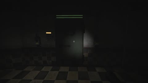 Playing Scary game! The not so scary game!