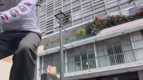 🤯🛹 FS 270 Kickflip Tailslide - A Masterclass! | SkateNation