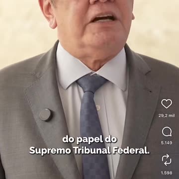 Os ministros do STF gravaram, então, uma homenagem póstuma à Carta de 88
