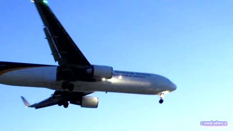 Nice Boeing 767 Sunset Landing at San Diego Int'l
