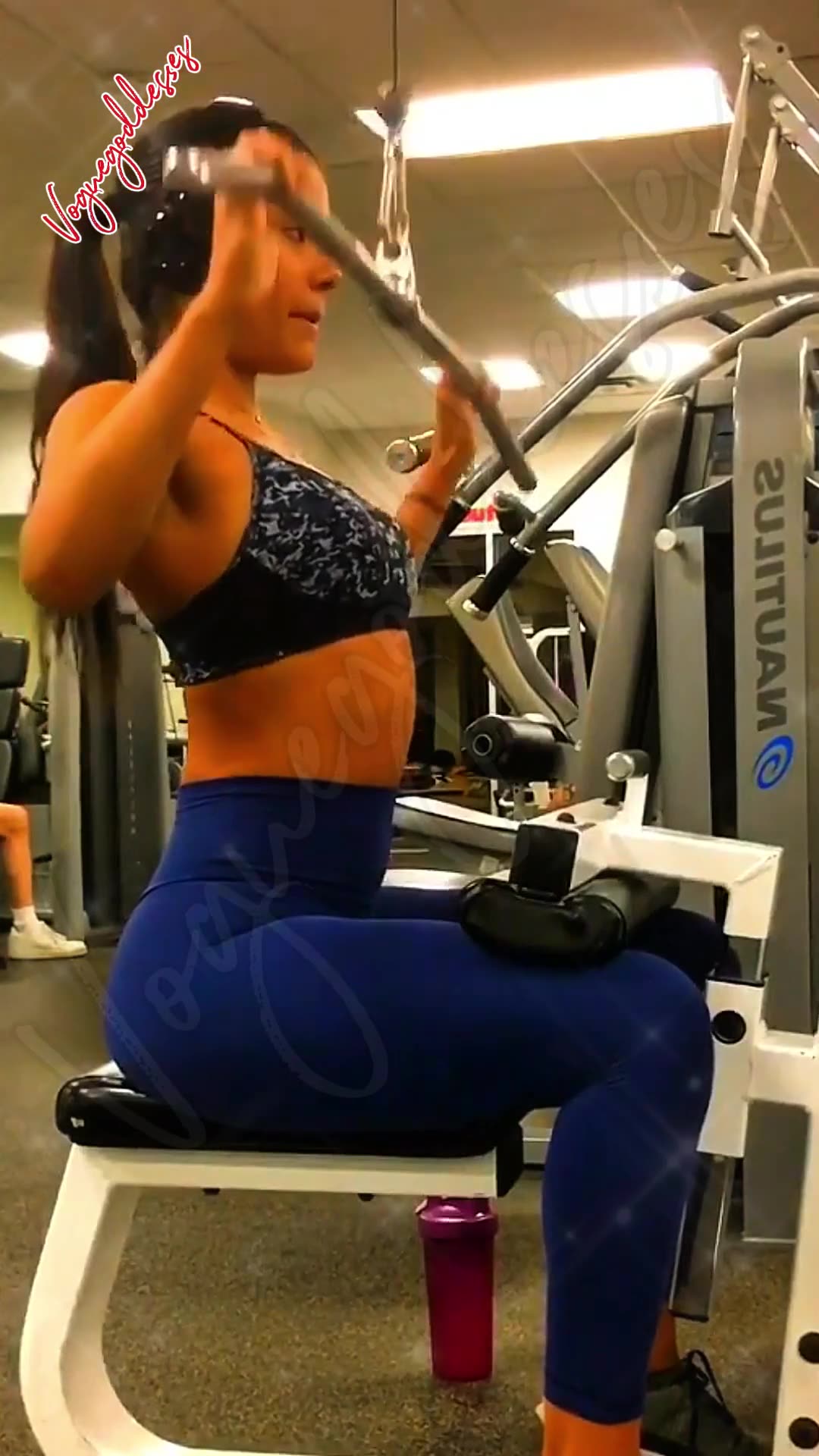 Daniella Salvis 30-Day Path to Becoming a Social Media STAR