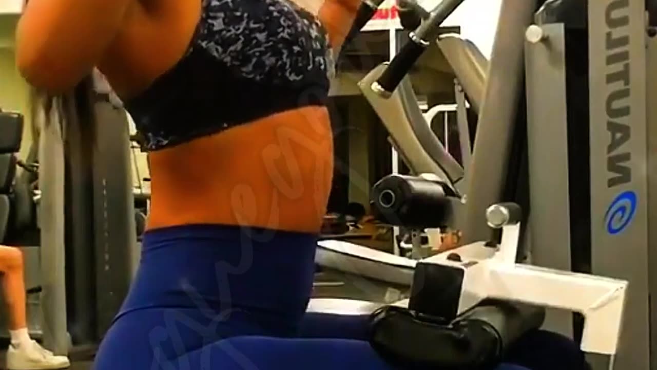 Daniella Salvi's 30-Day Path to Becoming a Social Media STAR