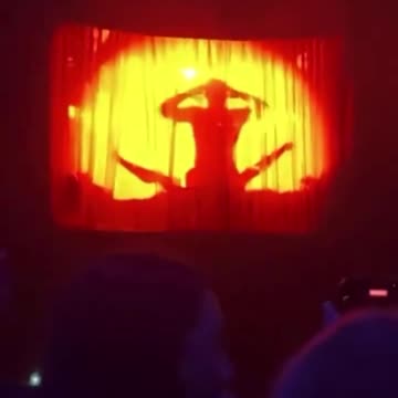 Sabrina Carpenter’s ‘Bed Chem’ outro at night two of "Short n' Sweet Tour" in Dublin, Mar 4, 2025