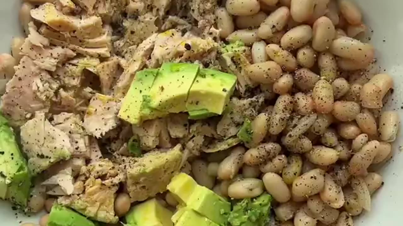 🥗 Easy Low Carb Lunch: 5-Ingredient Delight! 🥑