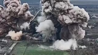 🔥💥 Incredibly powerful remote explosion of a building with occupants in Novopidhorodne,