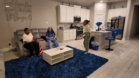 LINA TOLD ME SHE GOT A NEW "CRUSH" !! AMANDA WENT OFF