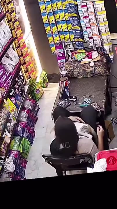 When your cat knows you’re spending too much time online