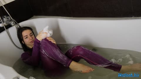 Wetlook girl Wet Purple Leggings & Red Top