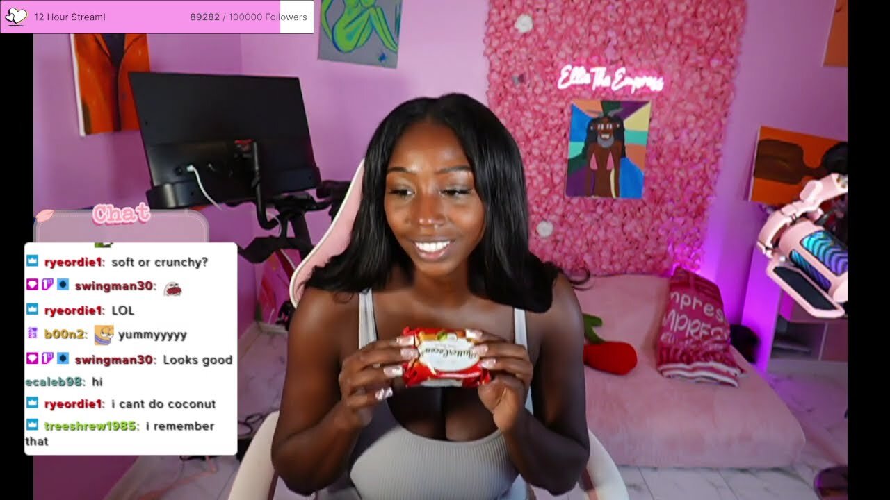 Watch Me Eat Try Treats!