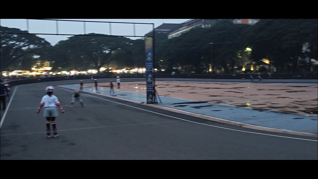 Everyday Skates Race