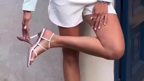 ✨👠 This Shoe Transforms from High Heel to Flat - Genius! | FeedMyCuriosity