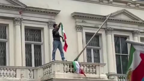 Iran Flag Replace by Pre-Revolution Flag in London Embassy