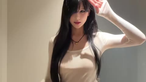 Magnetic White Short shorts Warm Hot Dance | Daily Beauty EP 1391