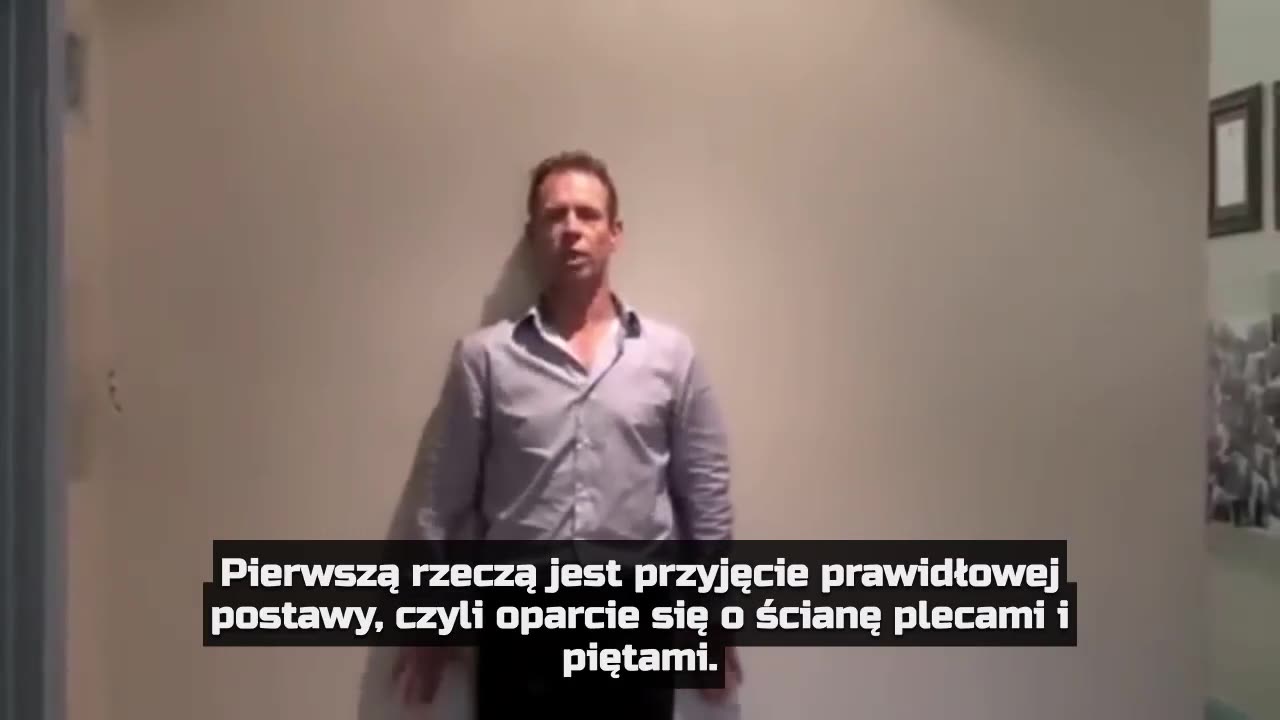 Ćwiczenia na poprawę postawy zgarbionej – korekcja wysuniętej do przodu głowy
