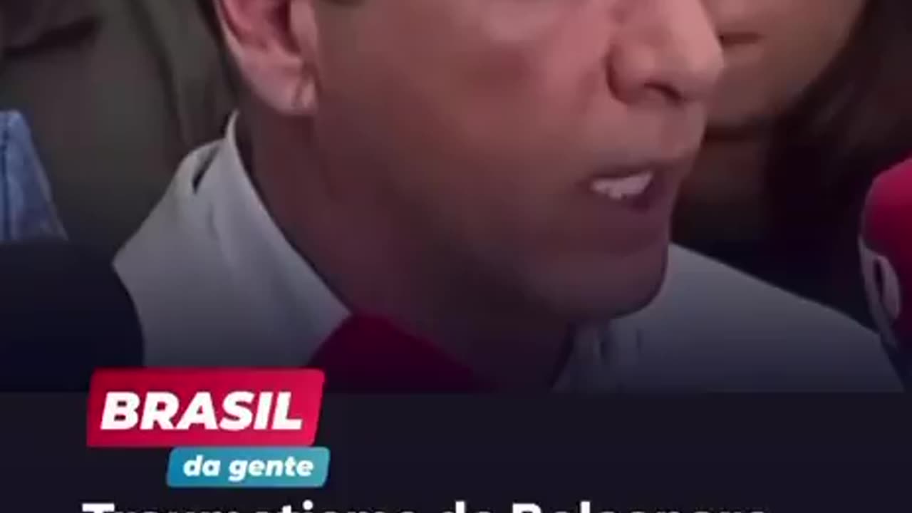 Médico alerta: Bolsonaro foi espancado por um jagunço do Nazista de Moraes, o Nazista de Moraes tentou matar Bolsonaro.