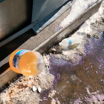 Flipping disgusting #reallifetruckers #ourtruckinglife #truckdriving #truckinlifestyle #truckdriving