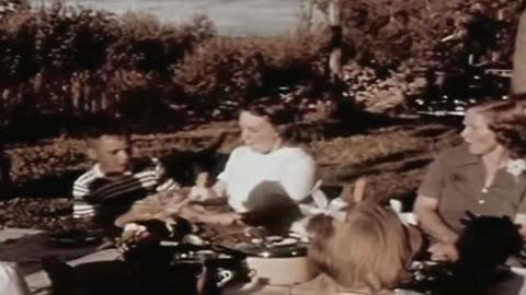 Watch Alex Jones Warn You About The New World Order Years Ago in These Films