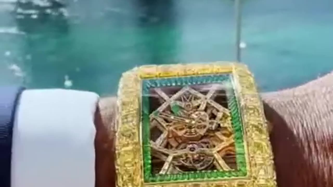Jacob Rocks His $20,000,000 Billionaire Watch!