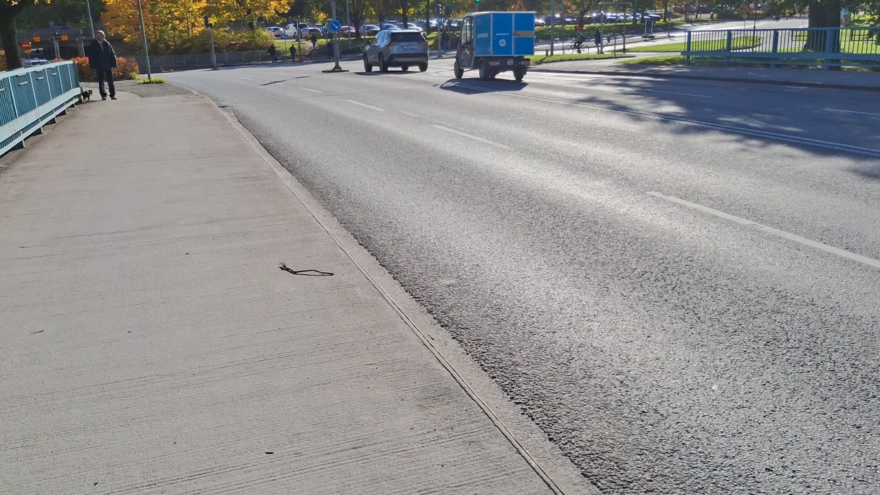 Promenerar I Örebro 10 Okt. 2025