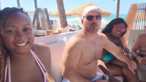 Andre The Beast Crayton/https://zeno.fm/radio/i-am-beast-radio