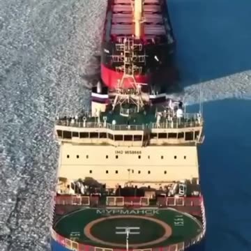 Hypnotizing footage of the Murmansk icebreaker