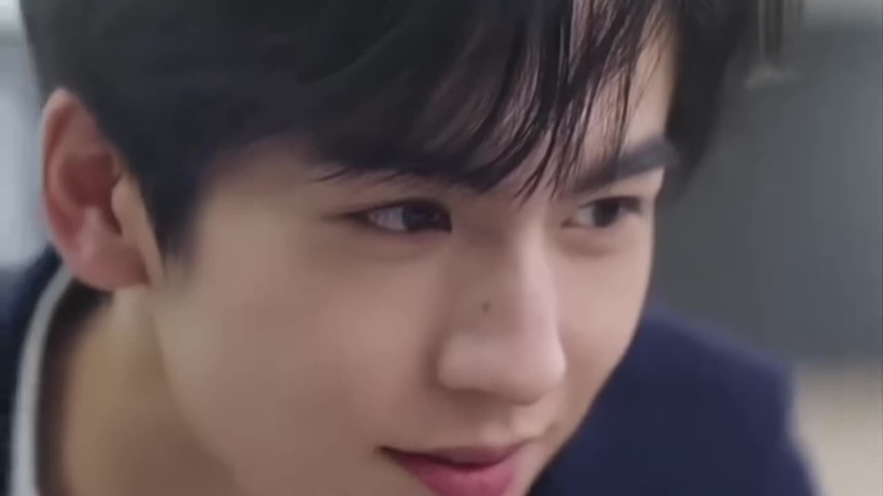 Always choice someone who will be waiting for you like this😇😇🥰