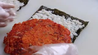 Spicy & Savory Insane Combo!! This Gimbap Shop Went Viral with a Genius Ingredient