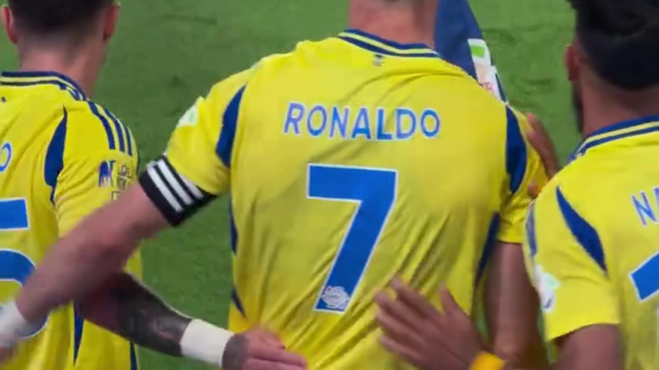 Cristiano Ronaldo's stunning volley in person! It has now been voted as the best goald