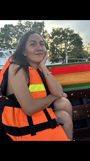 watch this it’s so funny