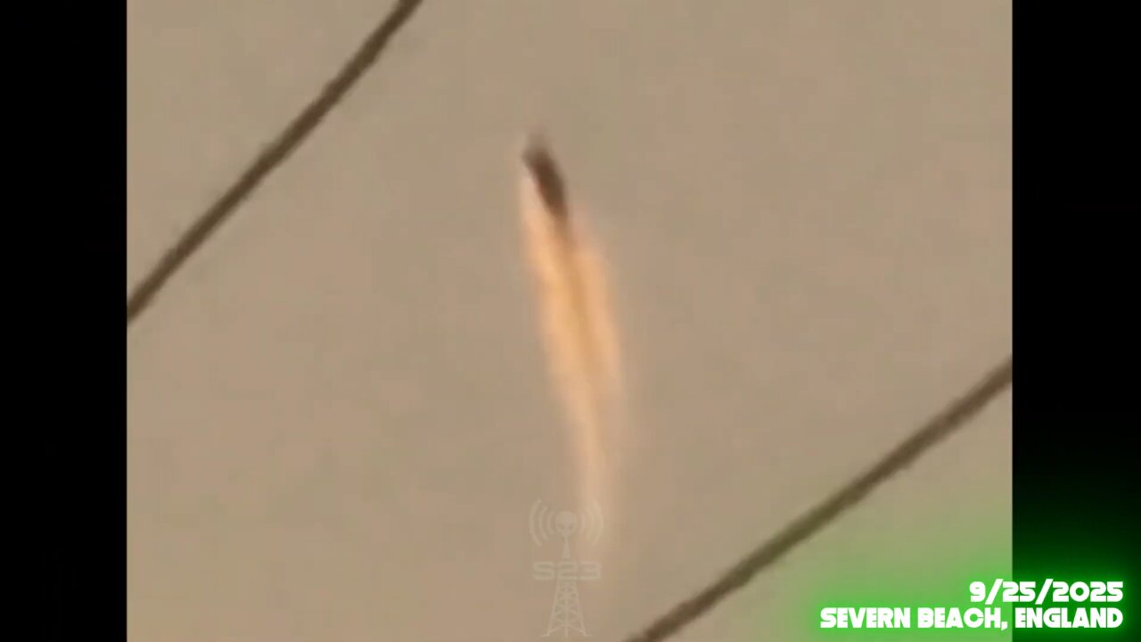 Unknown Object Caught on Video over England
