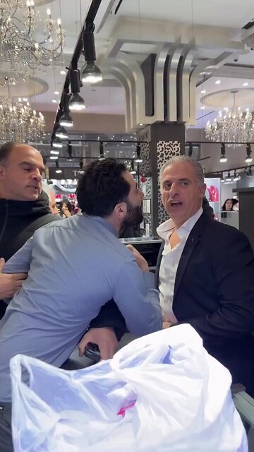 CHAOS in NYC's Diamond District! TraxNYC owner confronts Akay Diamonds for scamming customers