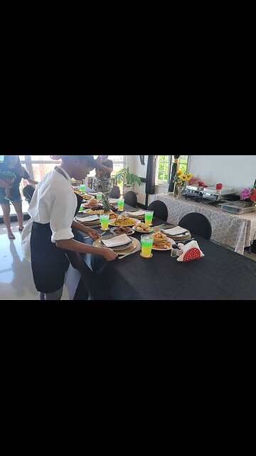 Early Morning Brunch