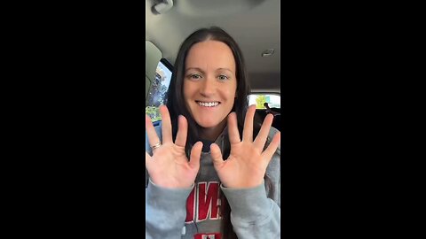 Canadian woman living in America scolds and puts the Democrat Party in its place.