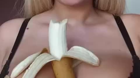 New Model Girl 2025 Livestyle