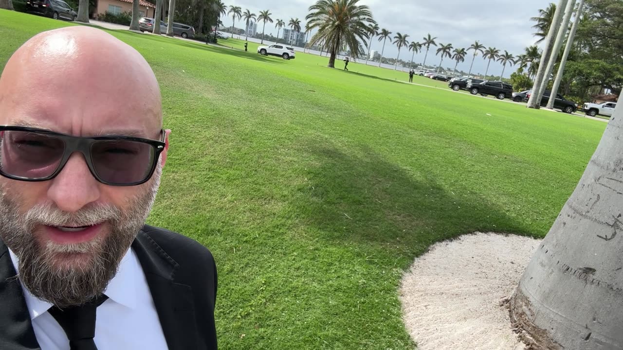 Vem Miller at Mar A Lago 5 months after being falsely accused of being an assassin