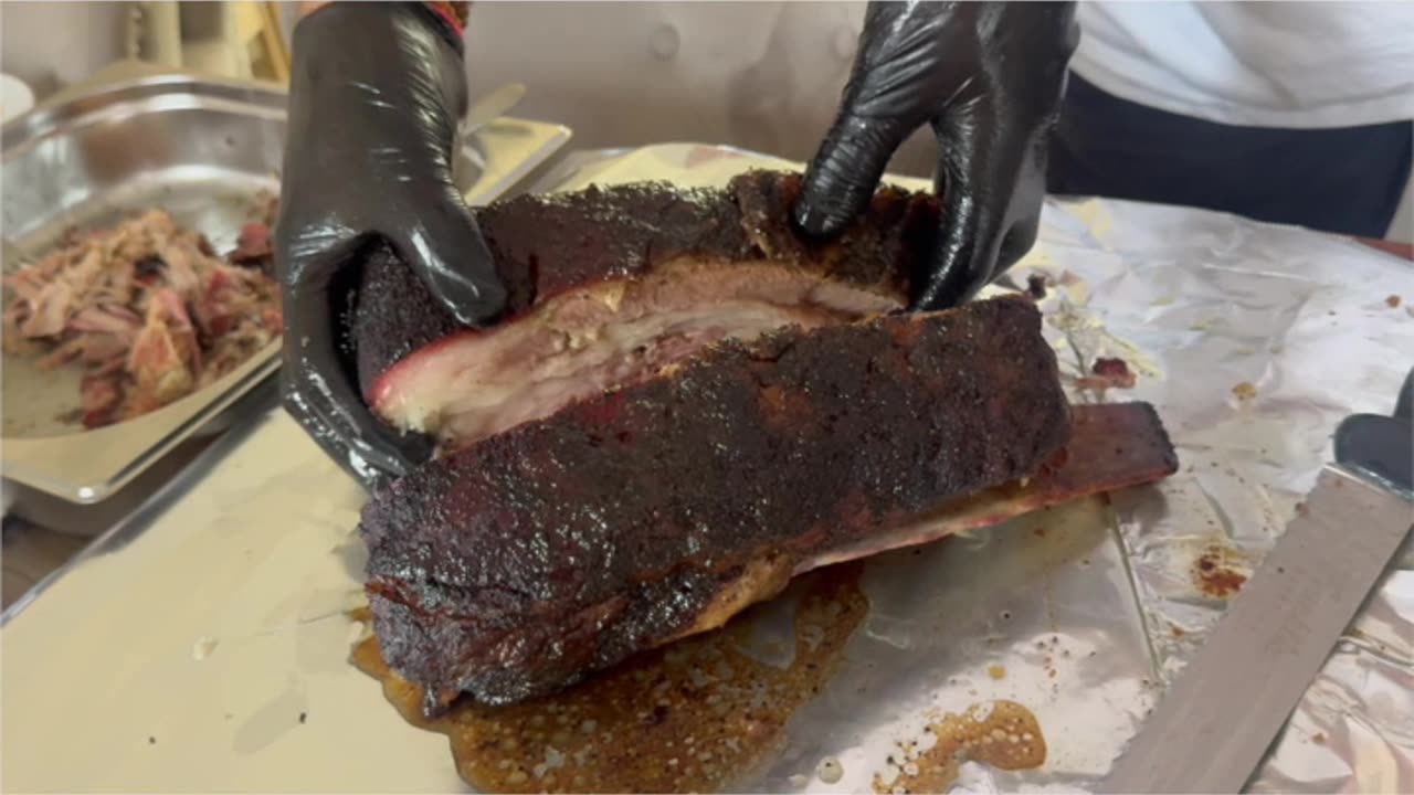 Brits Can't BBQ Right - Hold My Beer !