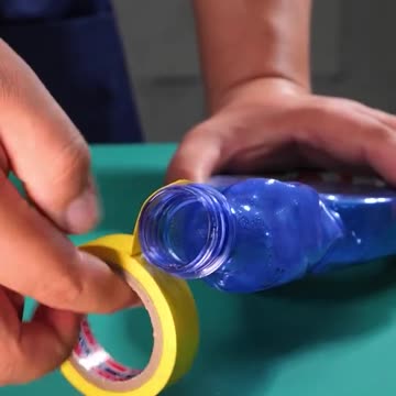 When your vacuum can't reach, this bottle trick saves the day 😎🧽