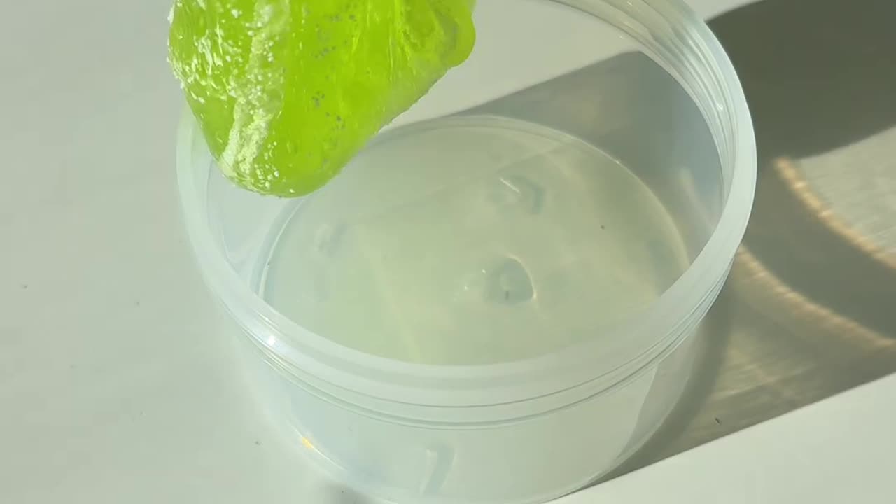 Adding SNOW to WATER SLIME ❄️