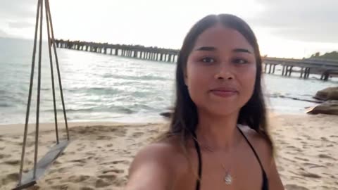 Asmr at the beach 🏝️🇹🇭Lofi public ASMR 😴