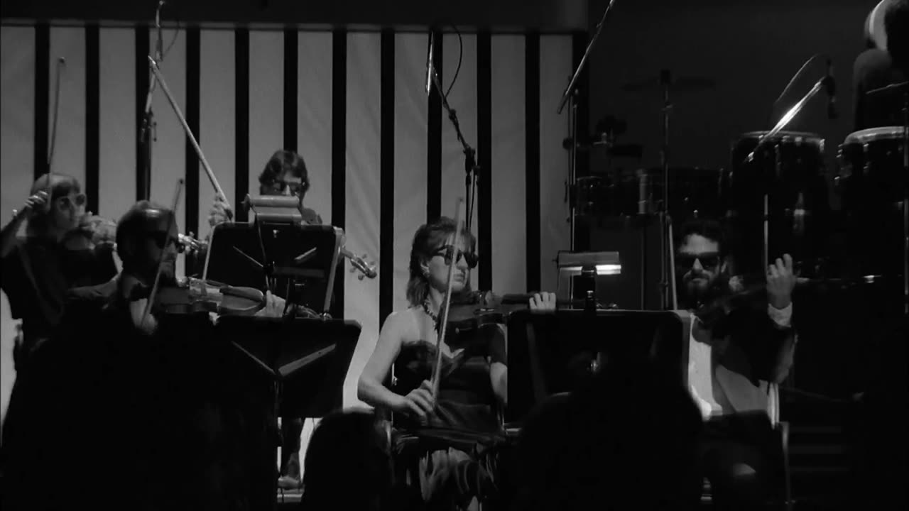 It's Over - Roy Orbison & Friends (live)