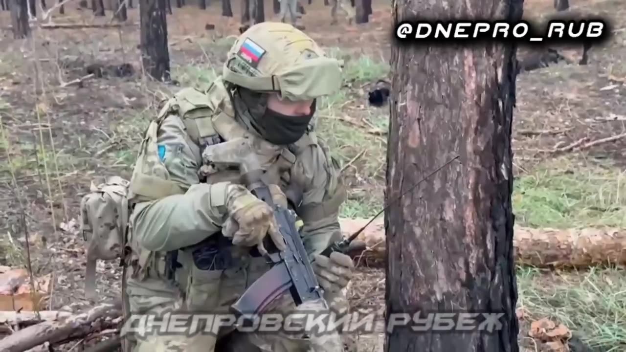 Soldiers from the 98th Guards Airborne Division's