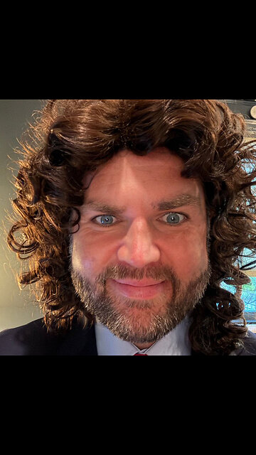 J.D. Vance se disfraza de su propio meme en Halloween