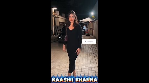 Bollywood Actress Raashi Khanna Spotted at Bandra Mumbai 🥰