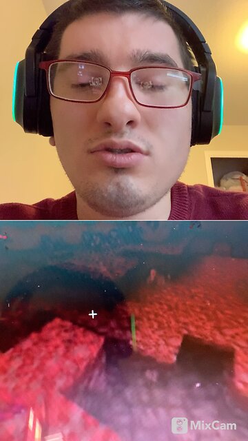 My reaction to mmjoemele playing Minecraft