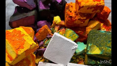 orange🟠 green 🟢 chalk