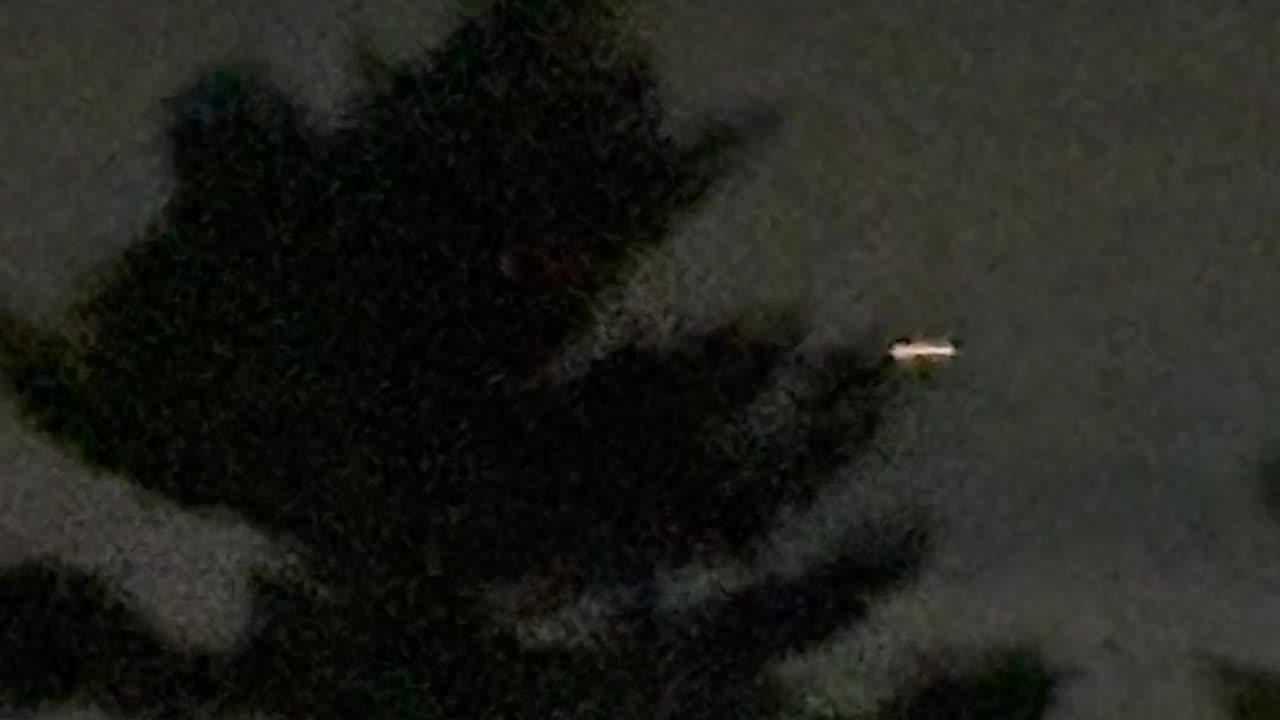 🛸😱 What Is This Drifting Craft With Strange Lights?! | TheTruthAbove