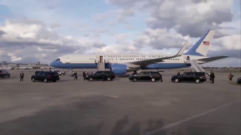 🦅 PDJT, Melania & Barron just boarded AIR FORCE ONE for take off to D.C. 🦅