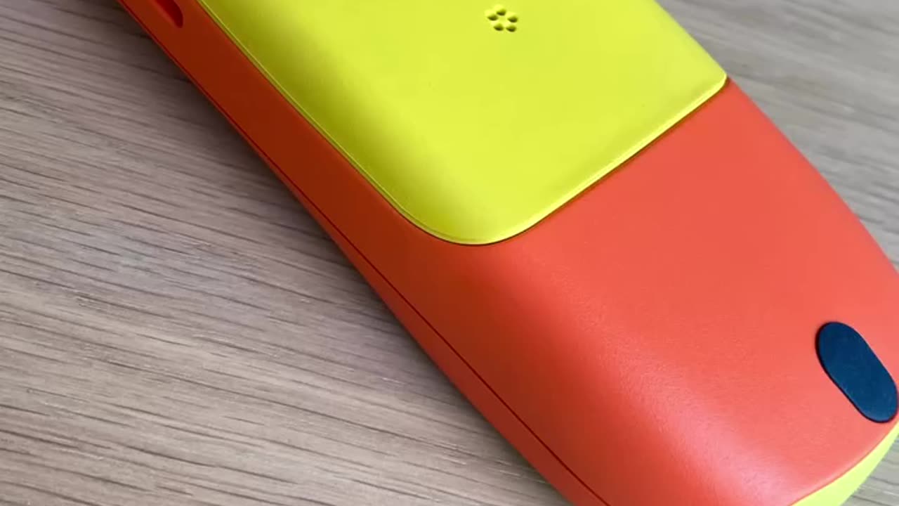 # Antique Mobile Phone #Classic Retro Nostalgia #Samsung Folding Screen ￼ Motorola