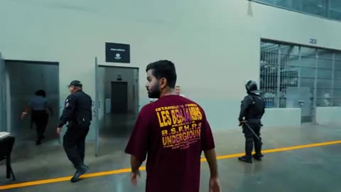 Inside the World’s Biggest and Toughest Prison for Gangs: El Salvador (CECOT) 🇸🇻