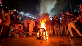 Offices of Bangladesh's top newspapers torched amid protests